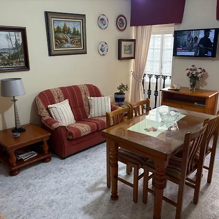 アパート Amador Miguez Casco Vello バイヨーナ